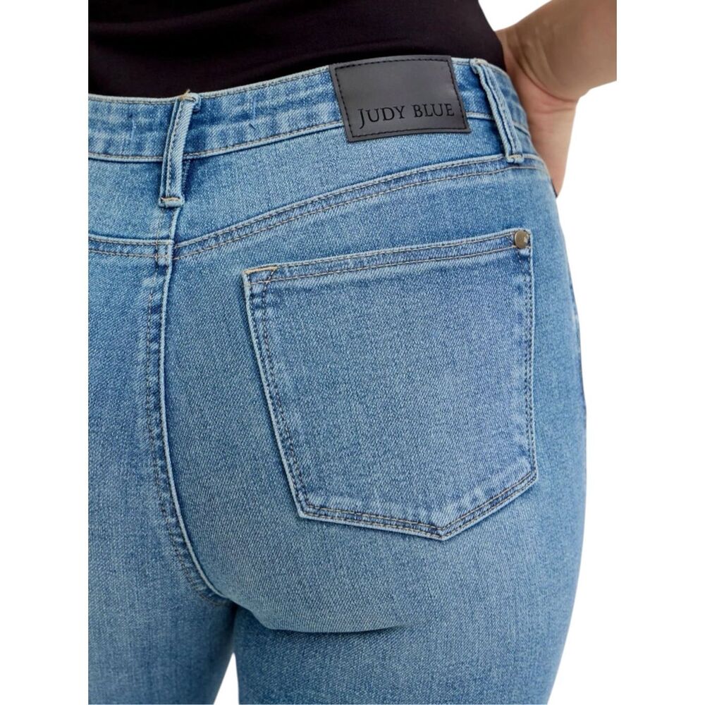 Judy Blue Mid Rise Bootcut Jeans Tummy Control Stretch Denim Raw Hem NWT - Picture 5 of 13